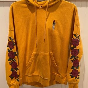 empyre, small, yellow/orange-ish